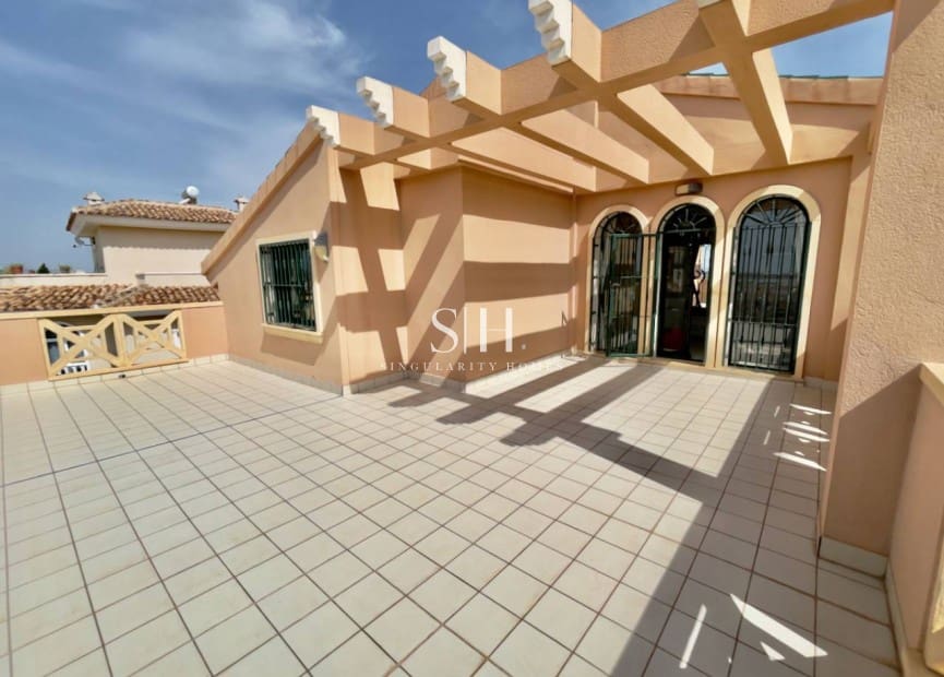 4 quarto Moradia para venda em Ciudad Quesada com piscina garagem - 520 000 € (Ref: 9914894)