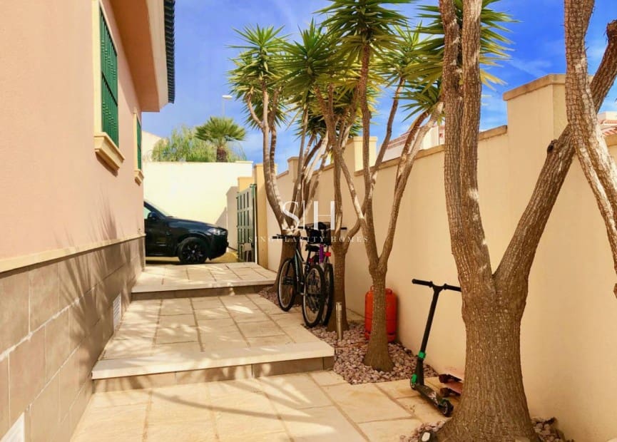 4 quarto Moradia para venda em Ciudad Quesada com piscina garagem - 520 000 € (Ref: 9914894)