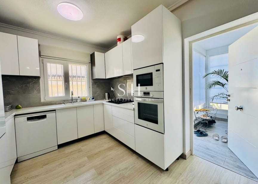4 camera da letto Villa in vendita in Ciudad Quesada con piscina garage - 470.000 € (Rif: 9914898)