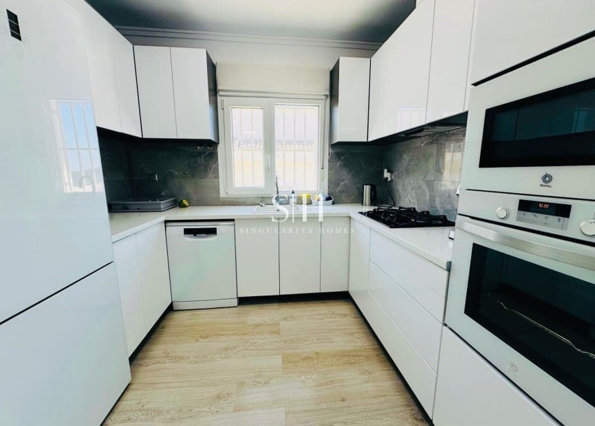 4 camera da letto Villa in vendita in Ciudad Quesada con piscina garage - 470.000 € (Rif: 9914898)