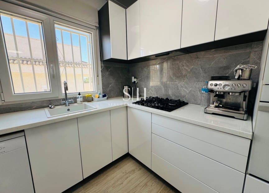 4 camera da letto Villa in vendita in Ciudad Quesada con piscina garage - 470.000 € (Rif: 9914898)