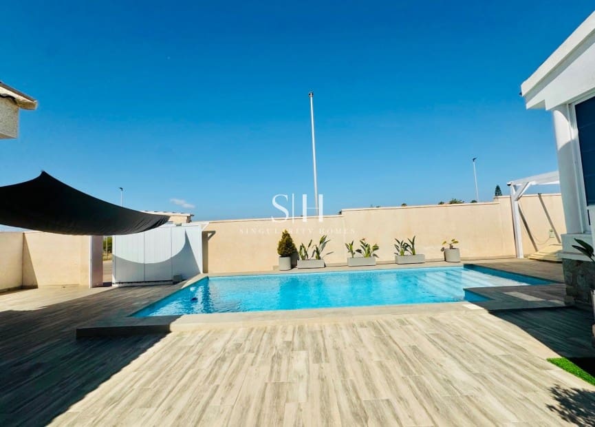 4 camera da letto Villa in vendita in Ciudad Quesada con piscina garage - 470.000 € (Rif: 9914898)