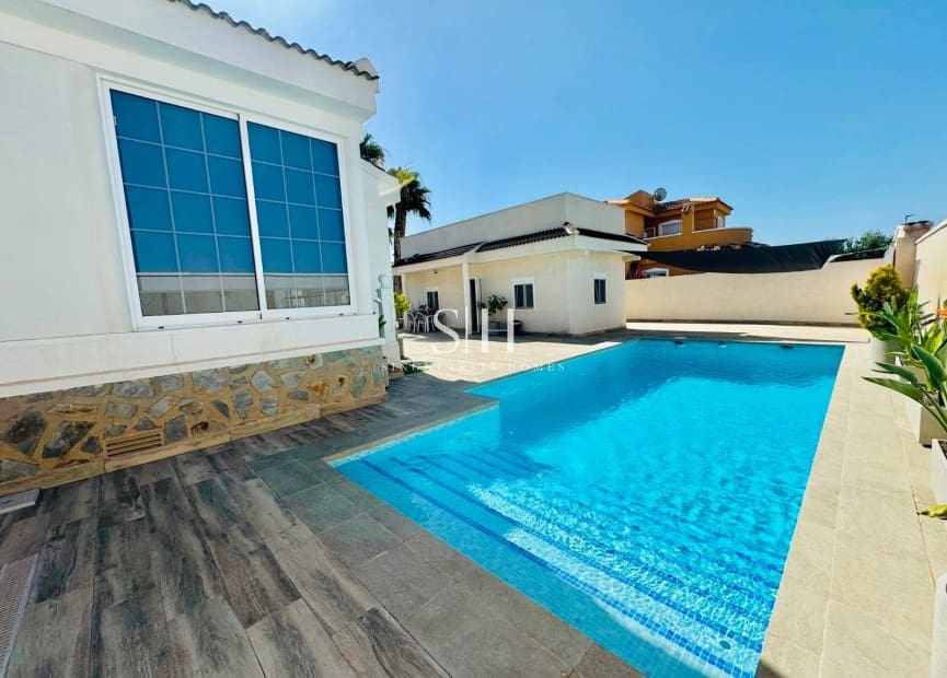 4 camera da letto Villa in vendita in Ciudad Quesada con piscina garage - 470.000 € (Rif: 9914898)
