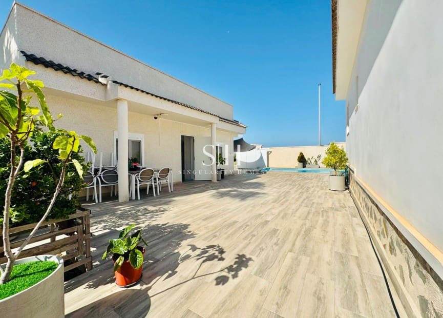 4 camera da letto Villa in vendita in Ciudad Quesada con piscina garage - 470.000 € (Rif: 9914898)