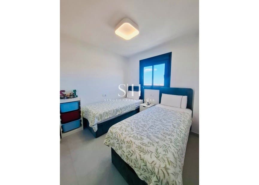 3 sovrum Lägenhet till salu i Orihuela Costa med pool garage - 390 000 € (Ref: 9914899)