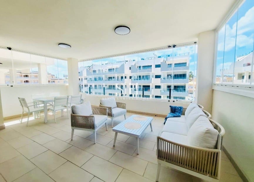 3 sovrum Lägenhet till salu i Orihuela Costa med pool garage - 390 000 € (Ref: 9914899)