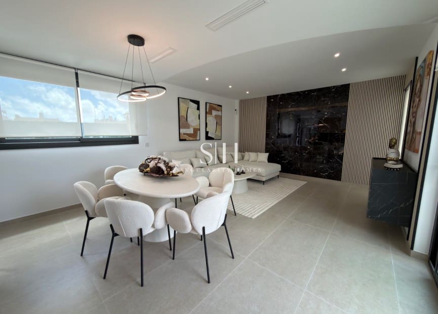 3 bedroom Villa for sale in Los Montesinos with pool - € 499,000 (Ref: 9919246)