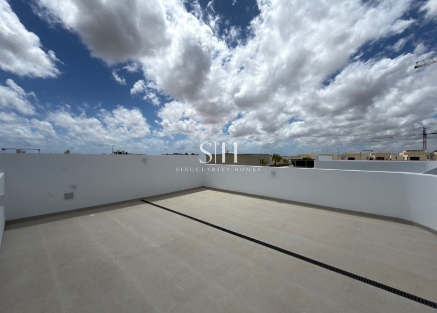 3 bedroom Villa for sale in Los Montesinos with pool - € 499,000 (Ref: 9919246)