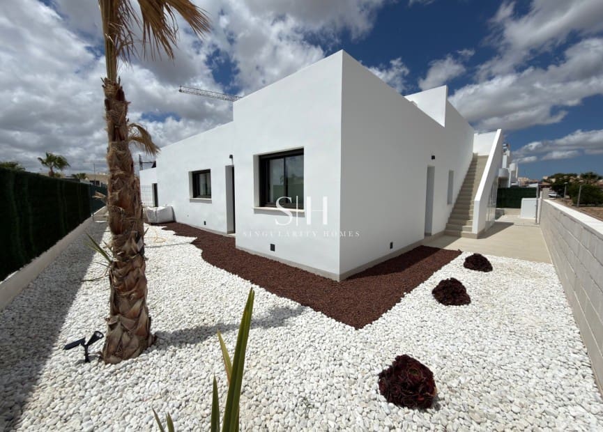 3 bedroom Villa for sale in Los Montesinos with pool - € 499,000 (Ref: 9919246)