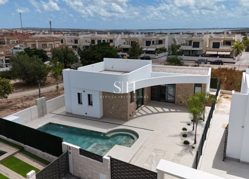 3 bedroom Villa for sale in Los Montesinos with pool - € 499,000 (Ref: 9919246)