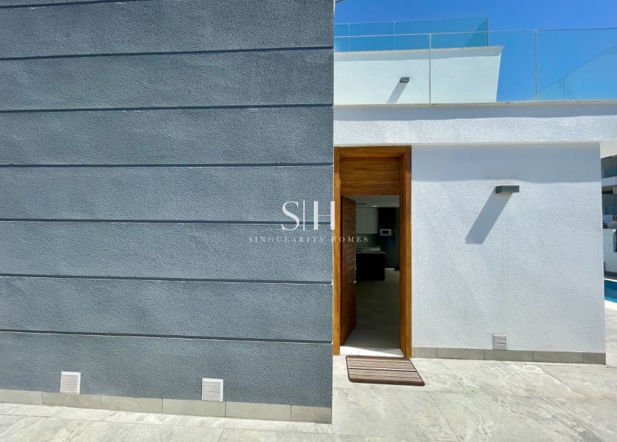 3 sypialnia Willa na sprzedaż w Benijofar z basenem garażem - 399 000 € (Ref: 9919249)