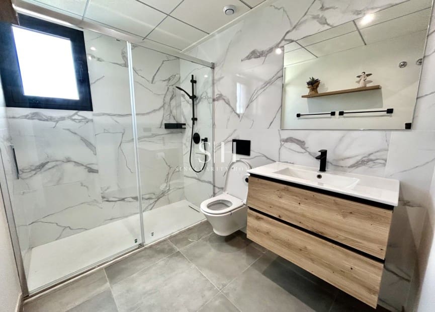 2 camera da letto Villa in vendita in Orihuela Costa con piscina garage - 425.000 € (Rif: 9919250)