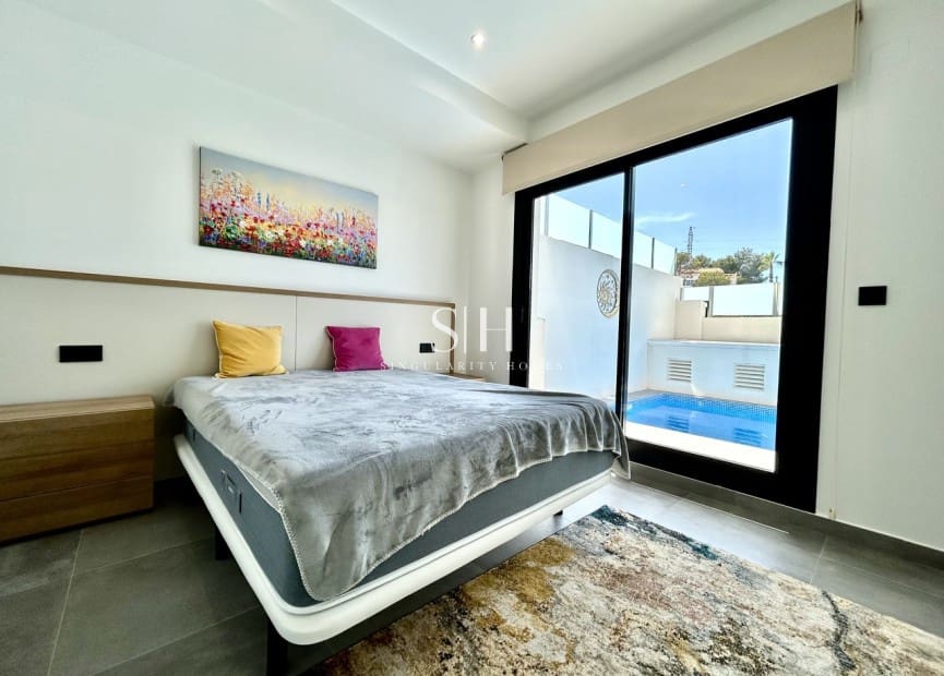 2 camera da letto Villa in vendita in Orihuela Costa con piscina garage - 425.000 € (Rif: 9919250)