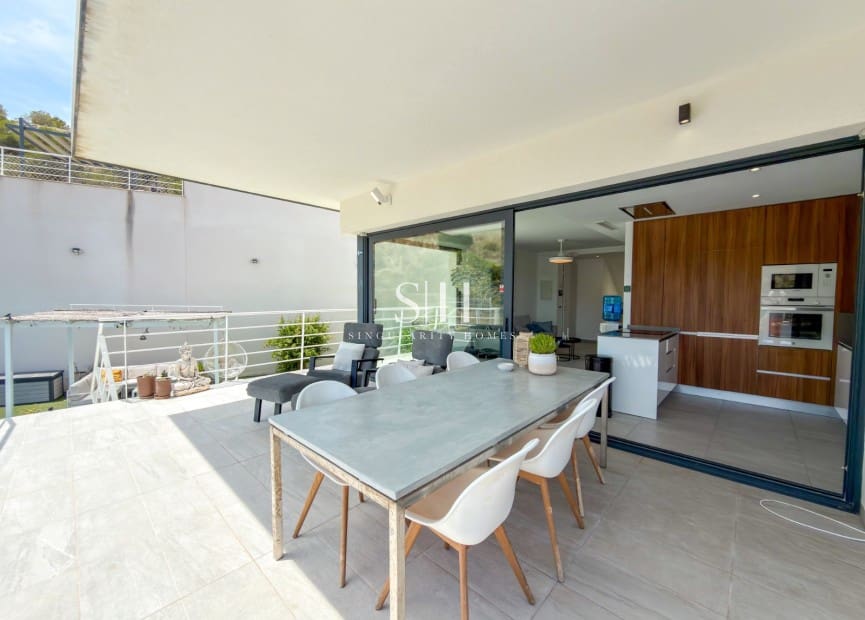 5 soverom Villa til salgs i San Miguel de Salinas med svømmebasseng - € 679 000 (Ref: 9919253)