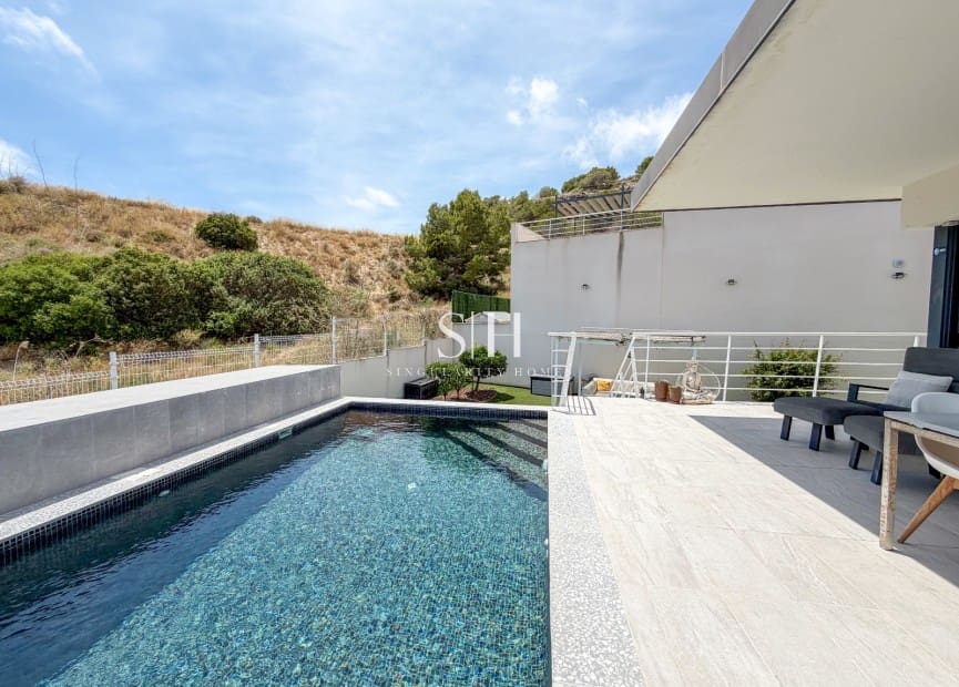 5 soverom Villa til salgs i San Miguel de Salinas med svømmebasseng - € 679 000 (Ref: 9919253)