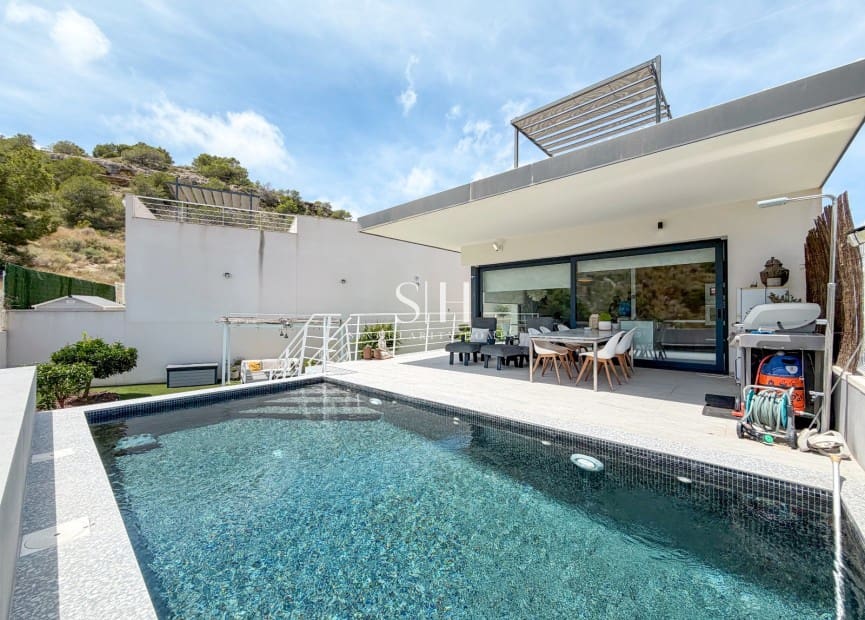 5 soverom Villa til salgs i San Miguel de Salinas med svømmebasseng - € 679 000 (Ref: 9919253)
