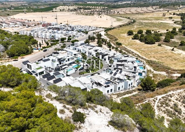 5 soverom Villa til salgs i San Miguel de Salinas med svømmebasseng - € 679 000 (Ref: 9919253)