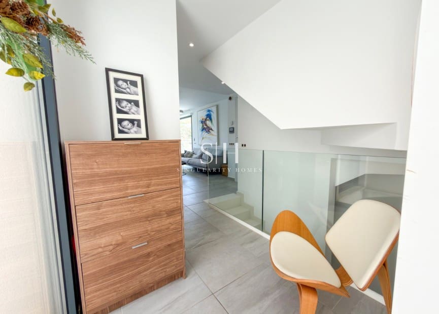 5 soverom Villa til salgs i San Miguel de Salinas med svømmebasseng - € 679 000 (Ref: 9919253)