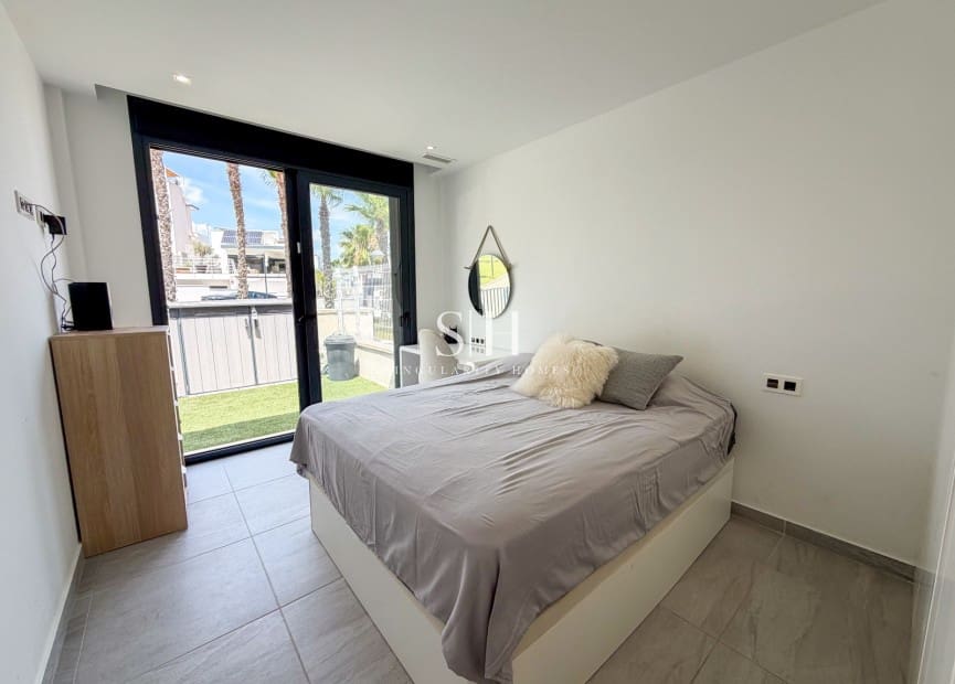5 soverom Villa til salgs i San Miguel de Salinas med svømmebasseng - € 679 000 (Ref: 9919253)