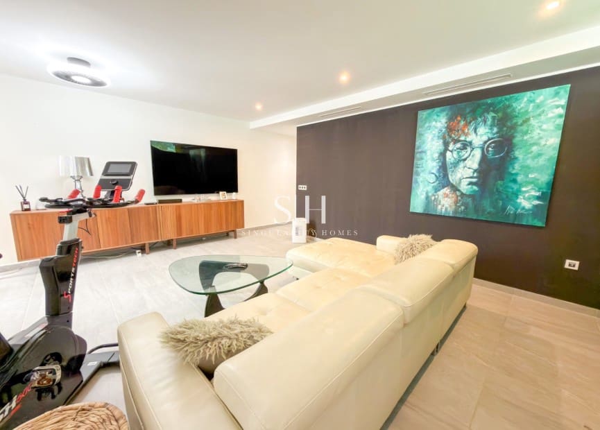 5 soverom Villa til salgs i San Miguel de Salinas med svømmebasseng - € 679 000 (Ref: 9919253)