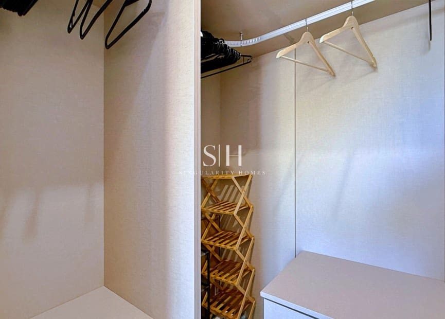 2 soverom Penthouse til salgs i Orihuela Costa med svømmebasseng garasje - € 379 000 (Ref: 9919255)
