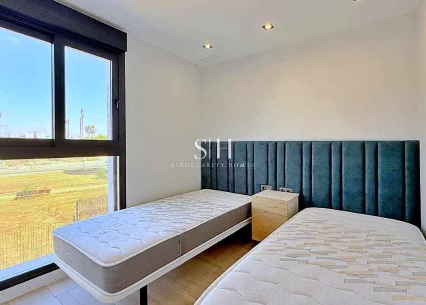 2 soverom Penthouse til salgs i Orihuela Costa med svømmebasseng garasje - € 379 000 (Ref: 9919255)