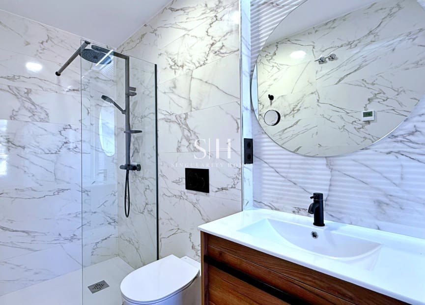 2 soverom Penthouse til salgs i Orihuela Costa med svømmebasseng garasje - € 379 000 (Ref: 9919255)