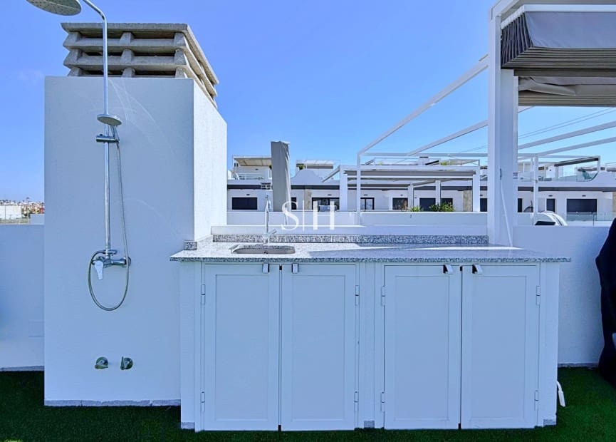 2 soverom Penthouse til salgs i Orihuela Costa med svømmebasseng garasje - € 379 000 (Ref: 9919255)