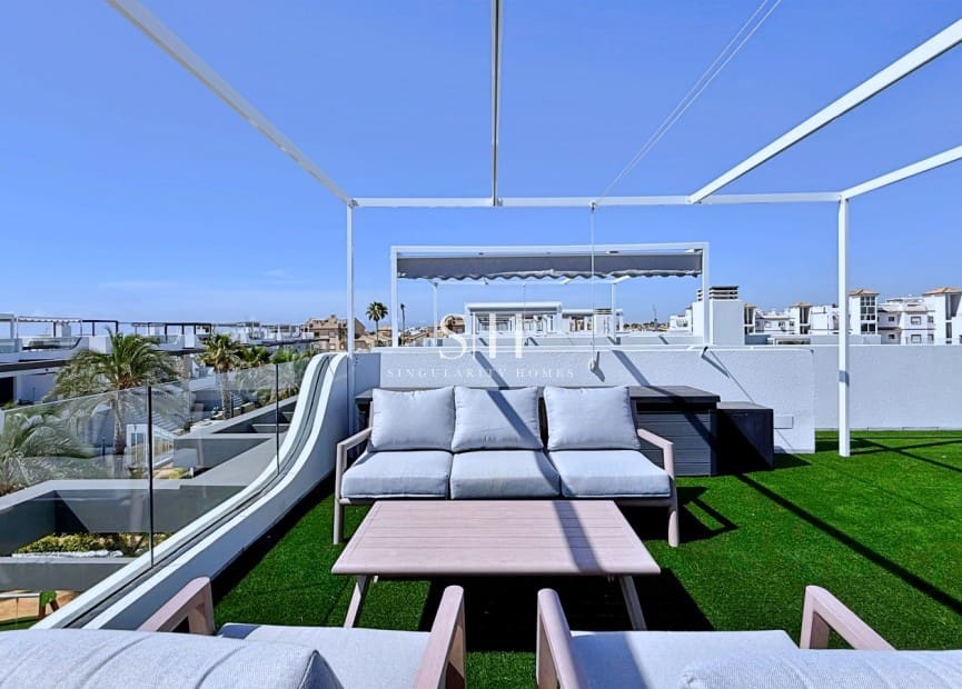 2 soverom Penthouse til salgs i Orihuela Costa med svømmebasseng garasje - € 379 000 (Ref: 9919255)