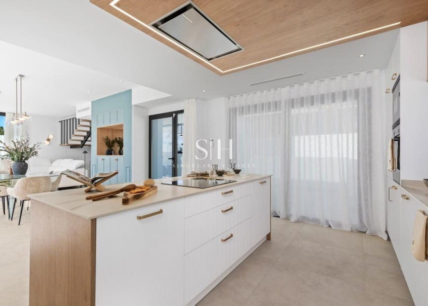 3 bedroom Villa for sale in Polop with pool garage - € 755,000 (Ref: 9919928)