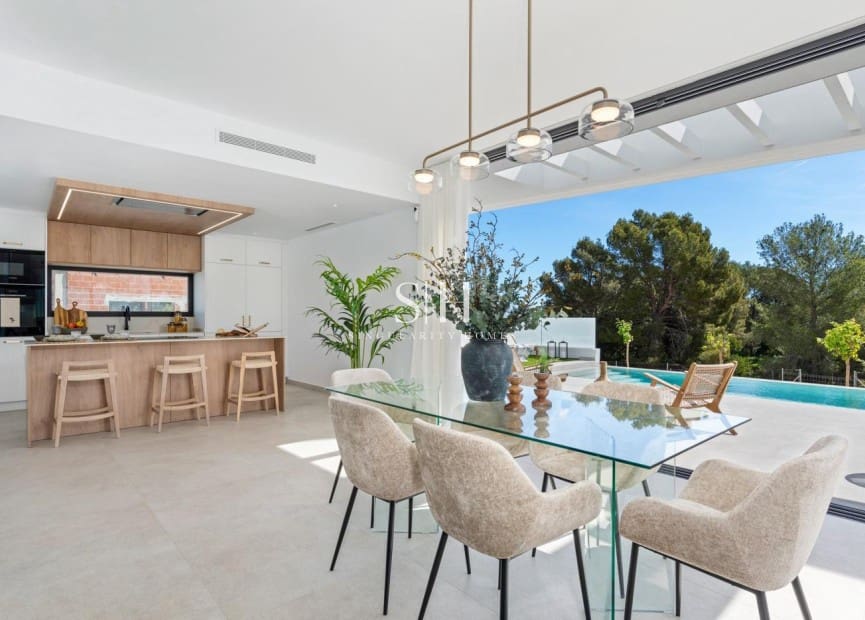 3 bedroom Villa for sale in Polop with pool garage - € 755,000 (Ref: 9919928)