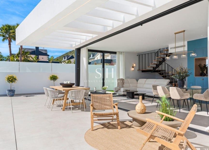 3 bedroom Villa for sale in Polop with pool garage - € 755,000 (Ref: 9919928)
