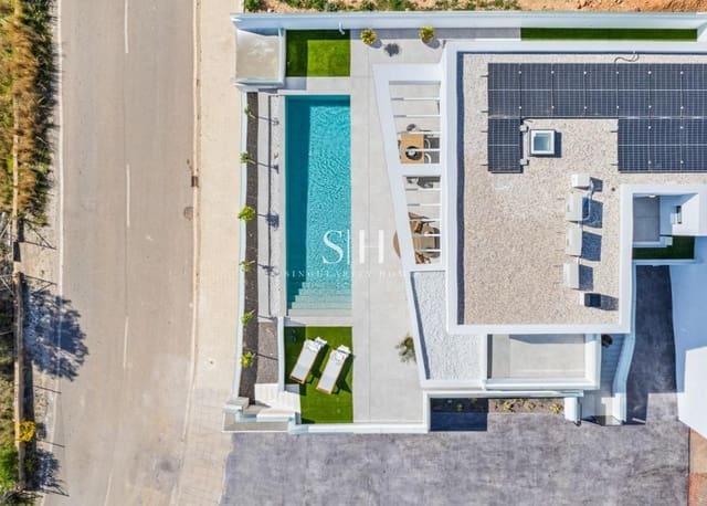 3 soverom Villa til salgs i Polop med svømmebasseng garasje - € 755 000 (Ref: 9919928)