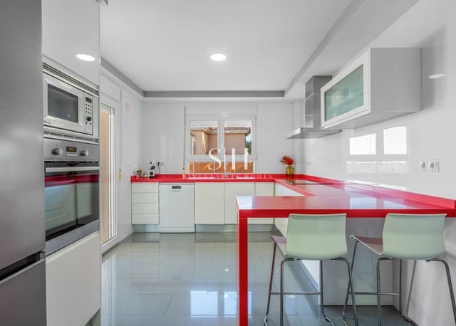 3 sypialnia Willa na sprzedaż w San Miguel de Salinas z basenem garażem - 499 000 € (Ref: 9919946)