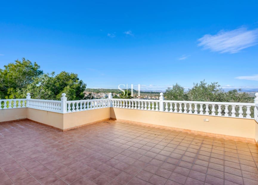 3 sypialnia Willa na sprzedaż w San Miguel de Salinas z basenem garażem - 499 000 € (Ref: 9919946)