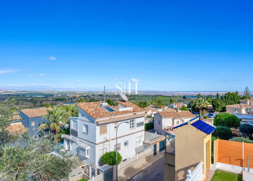 3 sypialnia Willa na sprzedaż w San Miguel de Salinas z basenem garażem - 499 000 € (Ref: 9919946)