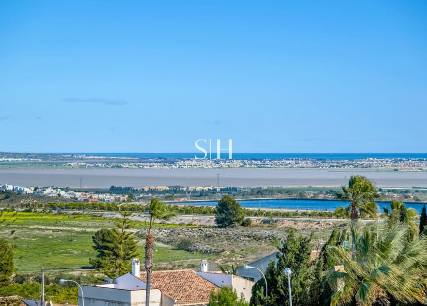 3 sypialnia Willa na sprzedaż w San Miguel de Salinas z basenem garażem - 499 000 € (Ref: 9919946)