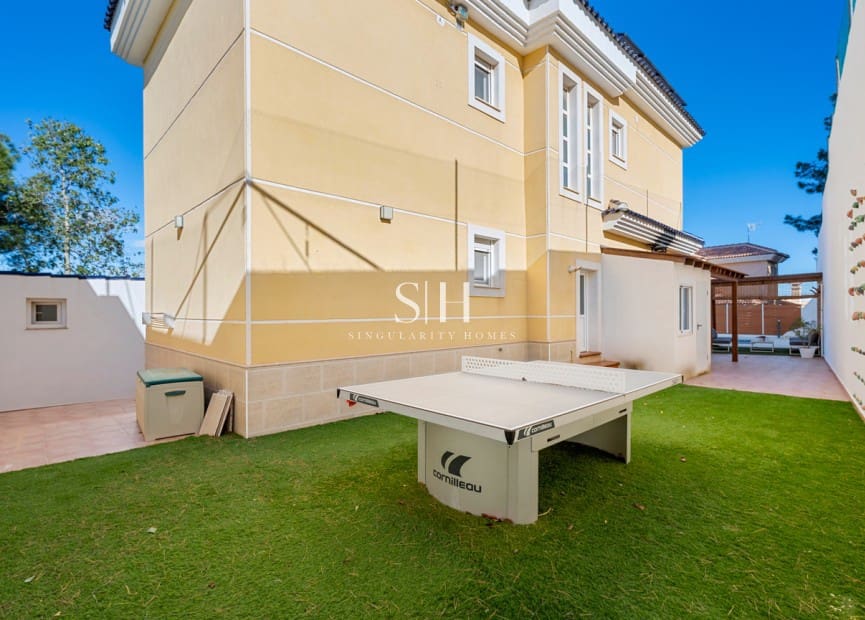 3 sypialnia Willa na sprzedaż w San Miguel de Salinas z basenem garażem - 499 000 € (Ref: 9919946)