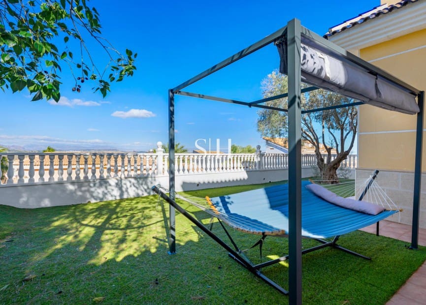 3 sypialnia Willa na sprzedaż w San Miguel de Salinas z basenem garażem - 499 000 € (Ref: 9919946)