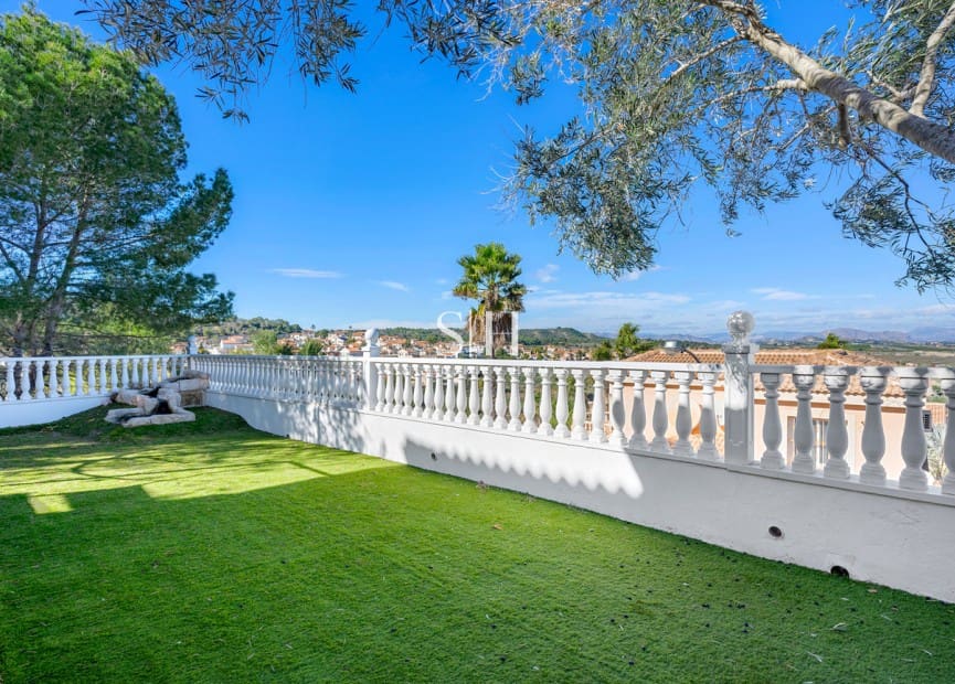 3 sypialnia Willa na sprzedaż w San Miguel de Salinas z basenem garażem - 499 000 € (Ref: 9919946)