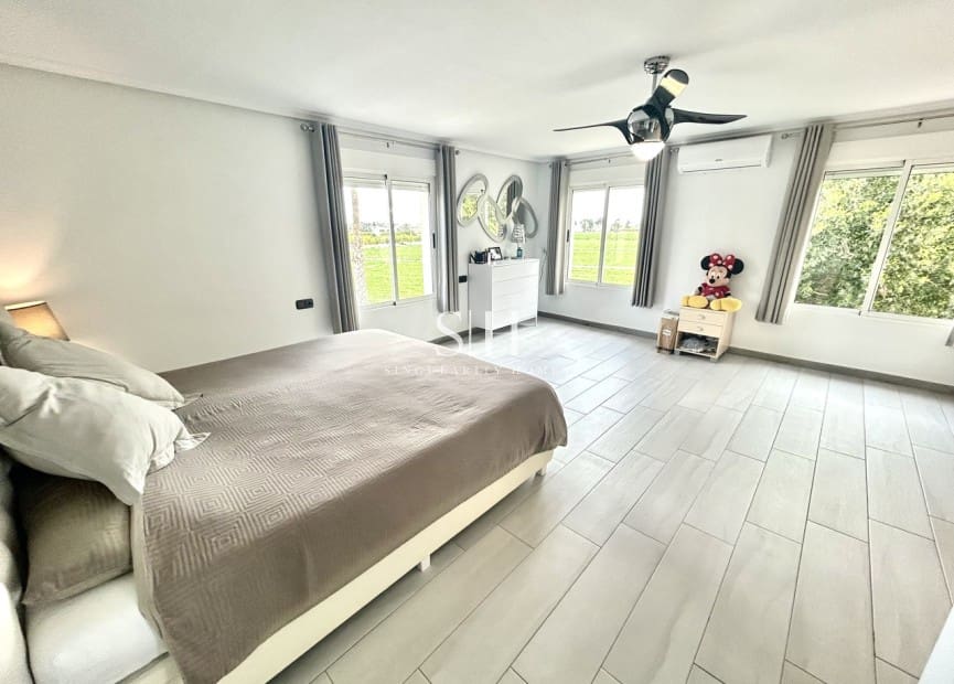 4 quarto Moradia para venda em Catral com piscina garagem - 549 000 € (Ref: 9919956)