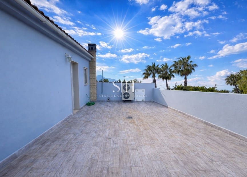 4 quarto Moradia para venda em Catral com piscina garagem - 549 000 € (Ref: 9919956)