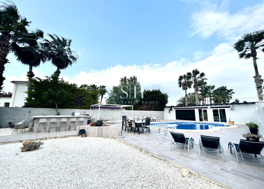 4 quarto Moradia para venda em Catral com piscina garagem - 549 000 € (Ref: 9919956)