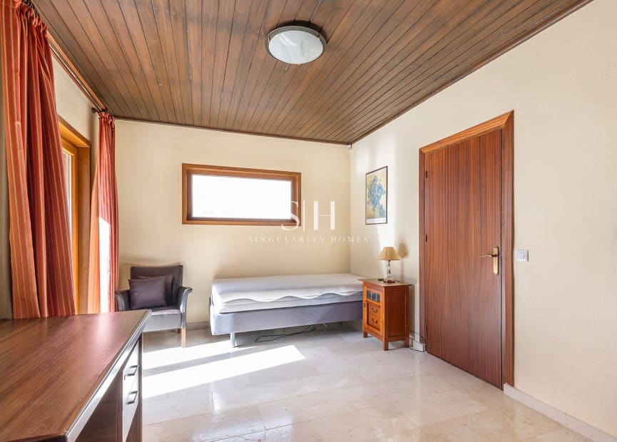 5 chambre Villa/Maison à vendre à Filipinas avec piscine garage - 599 900 € (Ref: 9919957)