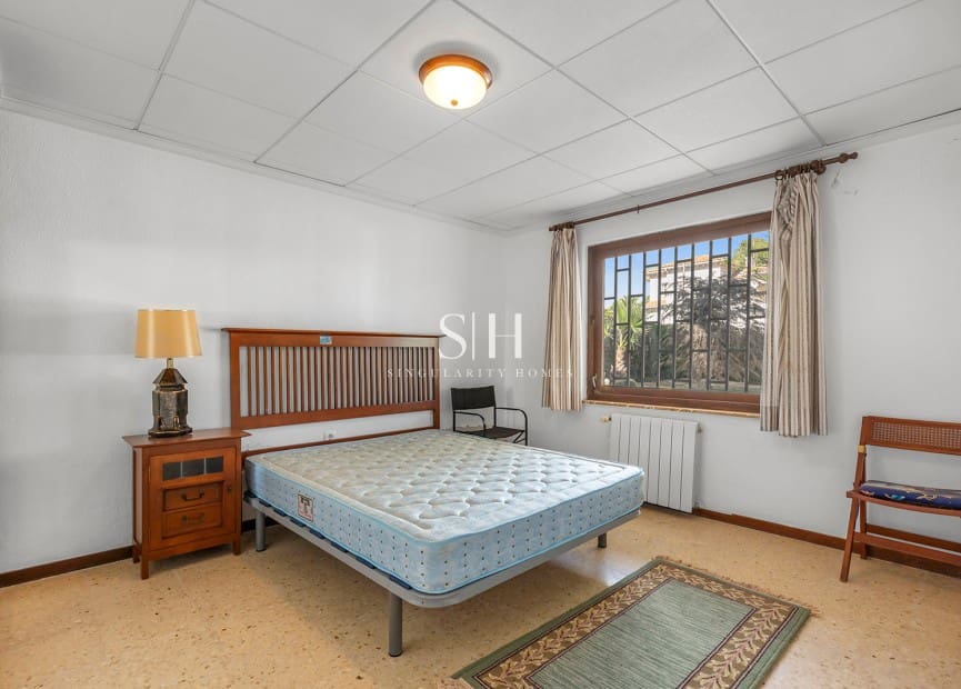 5 chambre Villa/Maison à vendre à Filipinas avec piscine garage - 599 900 € (Ref: 9919957)
