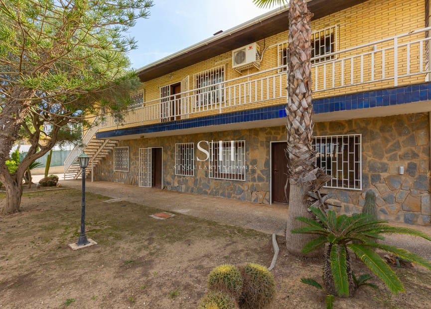 5 chambre Villa/Maison à vendre à Filipinas avec piscine garage - 599 900 € (Ref: 9919957)