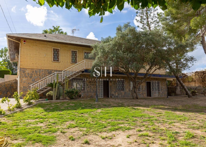 5 chambre Villa/Maison à vendre à Filipinas avec piscine garage - 599 900 € (Ref: 9919957)