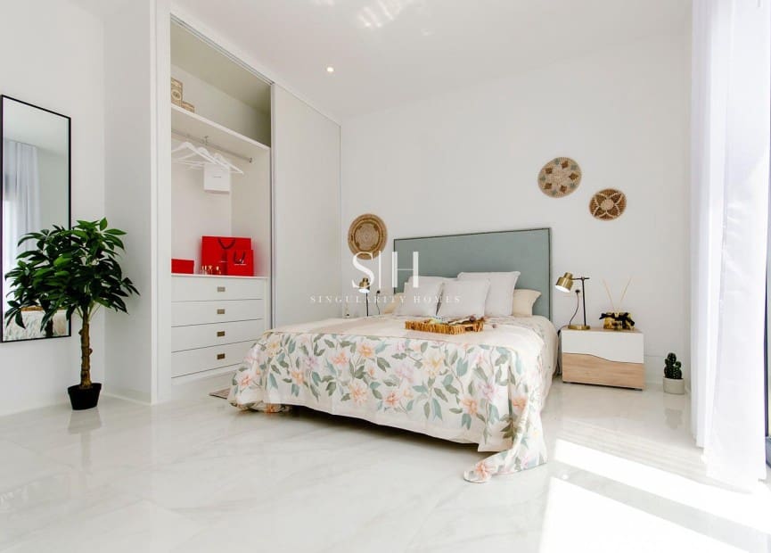 3 bedroom Villa for sale in Orihuela Costa with pool garage - € 395,000 (Ref: 9919966)