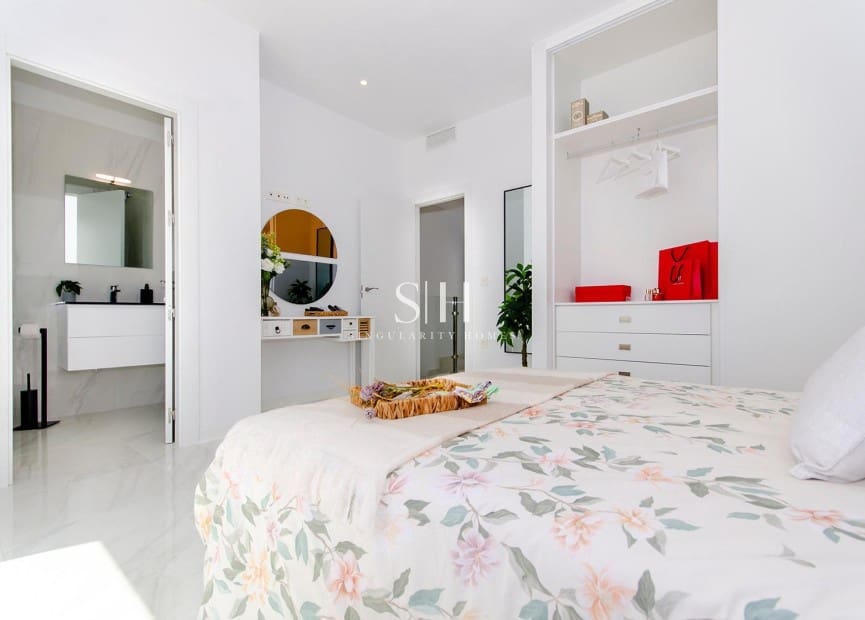 3 bedroom Villa for sale in Orihuela Costa with pool garage - € 395,000 (Ref: 9919966)