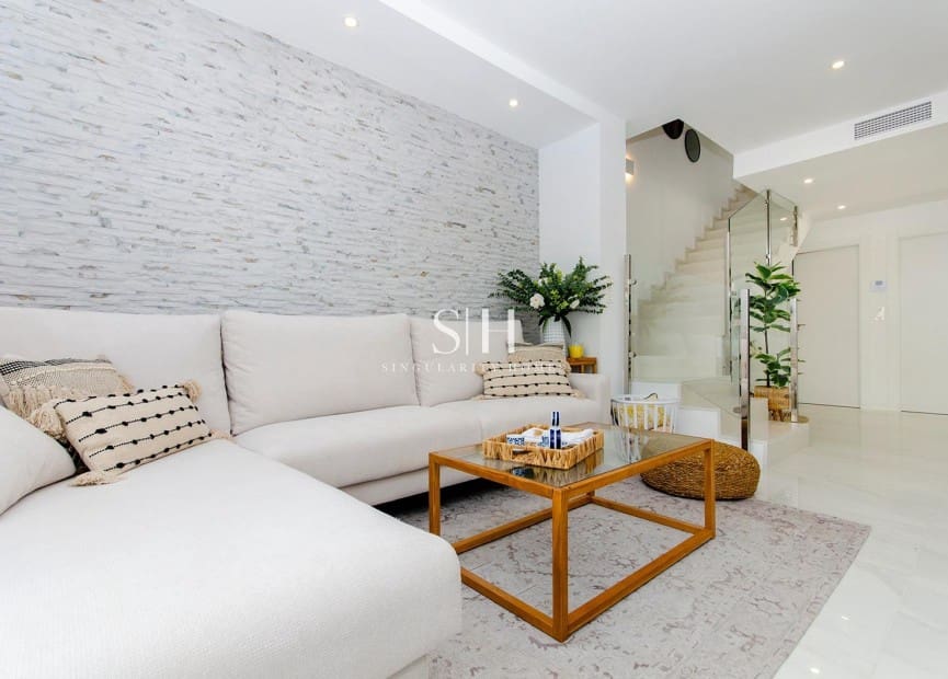 3 bedroom Villa for sale in Orihuela Costa with pool garage - € 395,000 (Ref: 9919966)